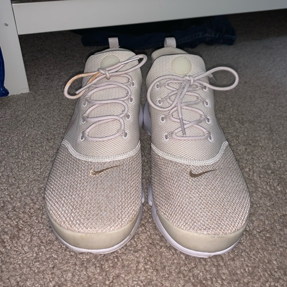 SOLD//Nike Tan Prestos - Picture 1 of 5